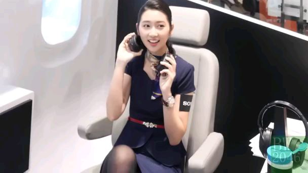 模特黄静蓝